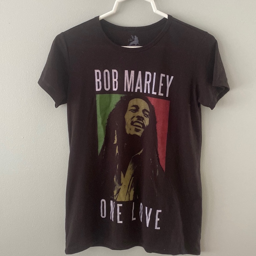 band tee